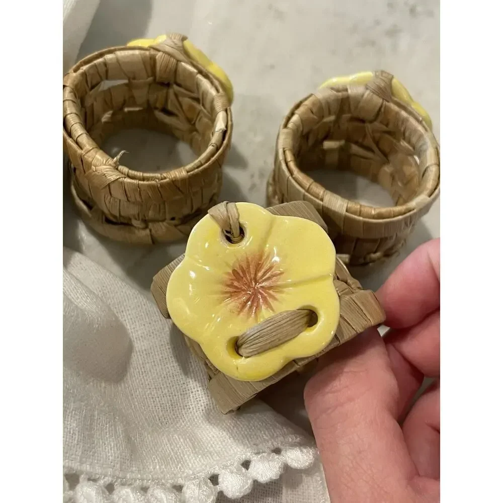 Floral Hand Hibiscus Beach‎ Ceramic Rattan Napkin Rings 6 Party Table Setting